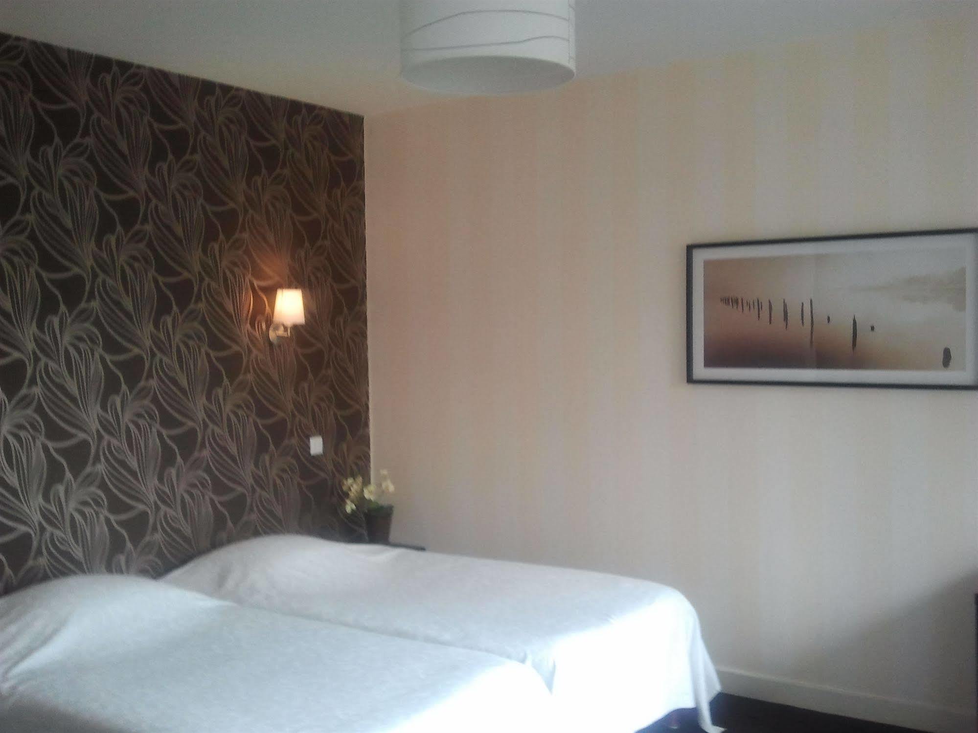 ברבוטן-לה-באינס Hotel Cante Grit מראה חיצוני תמונה